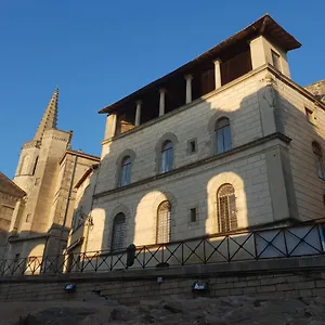 Palais De Luppé Arles